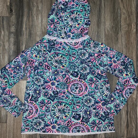 Lilly Pulitzer UPF 50+ Harmon Pullover-Size Medium- Hoodie Multi The Swim $128 - Picture 4 of 5